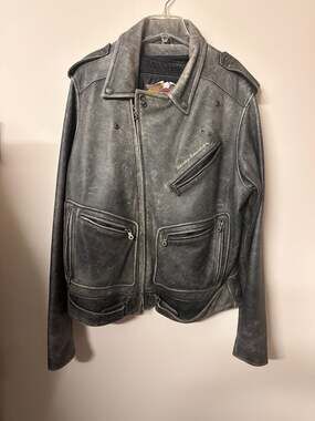Harley Davidson XL Tall Distressed Leather Motorcycle Jacket Eagle Legendary